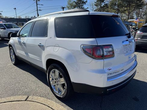 Used 2017 GMC Acadia Limited SLT AWD/4WD image 7