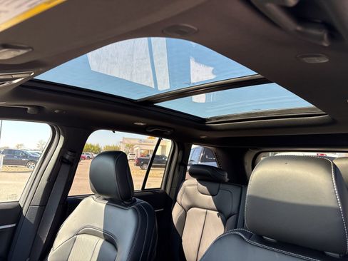 New 2025 Jeep Grand Cherokee Limited image 10