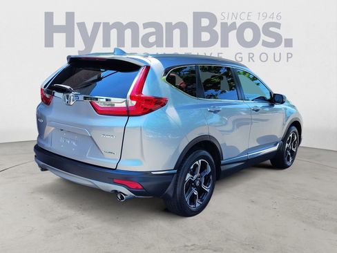 Used 2018 Honda CR-V Touring image 3