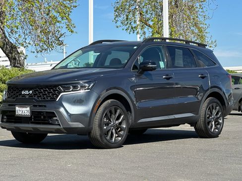 Used 2022 Kia Sorento SX Prestige w/ Rust Color Package image 8