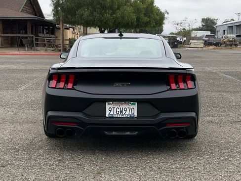 Used 2025 Ford Mustang GT Premium RWD image 5