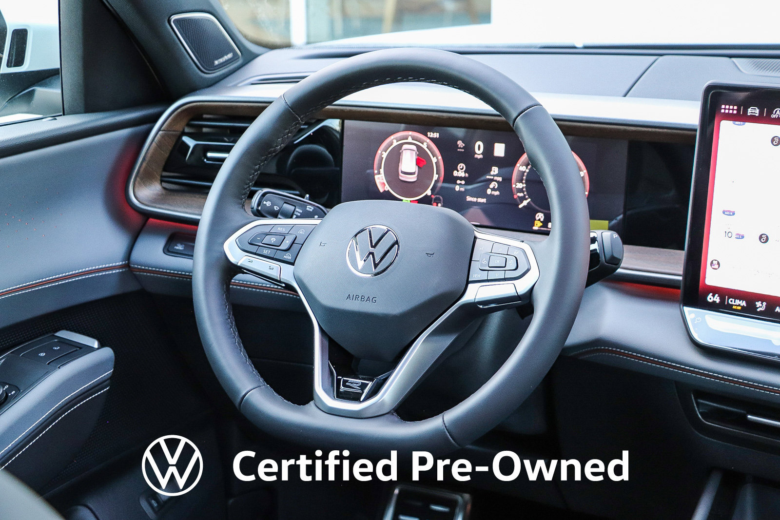 Certified 2023 Volkswagen Taos SE w/ Panoramic Sunroof Package FWD image 17