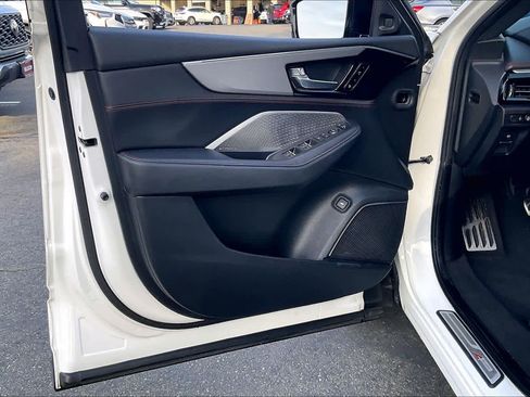 Used 2023 Acura MDX A-Spec image 25