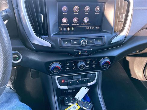 Used 2023 GMC Terrain SLE w/ Driver Convenience Package image 27