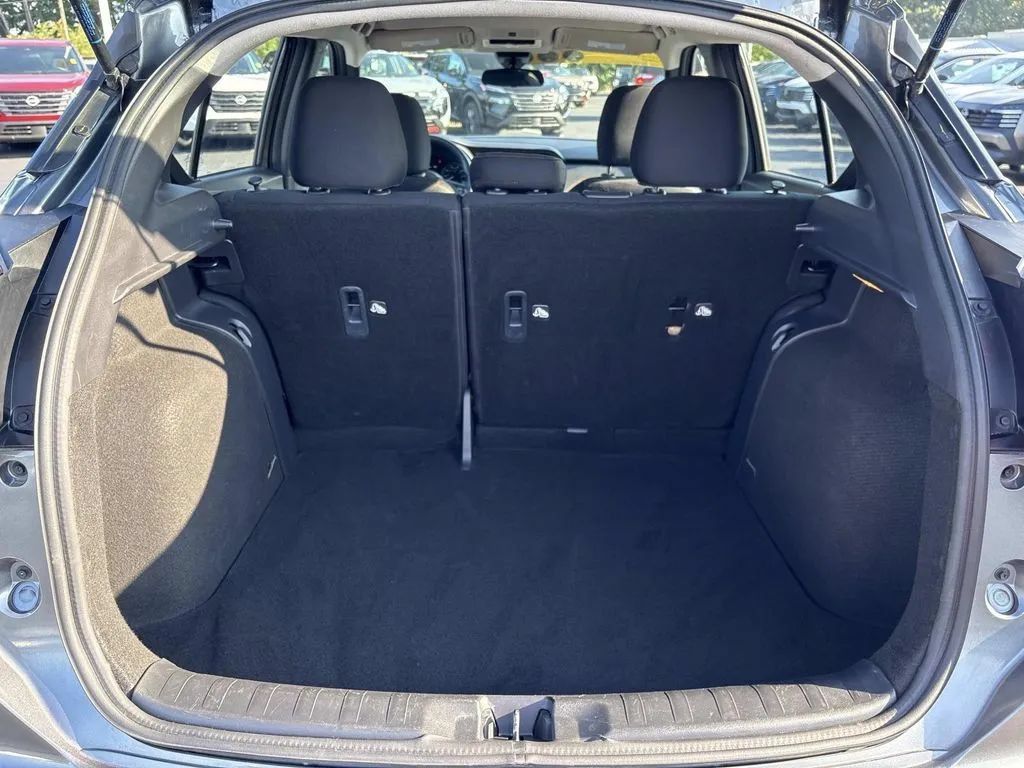 Used 2024 Nissan Kicks SR FWD image 18