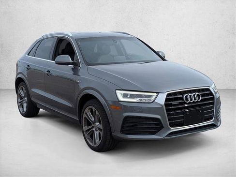 Used 2016 Audi Q3 2.0T Prestige image 3