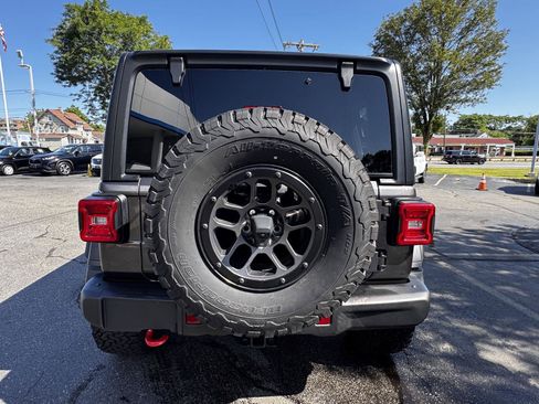 Used 2023 Jeep Wrangler Unlimited Rubicon w/ Xtreme 35 Tire Package AWD/4WD image 6