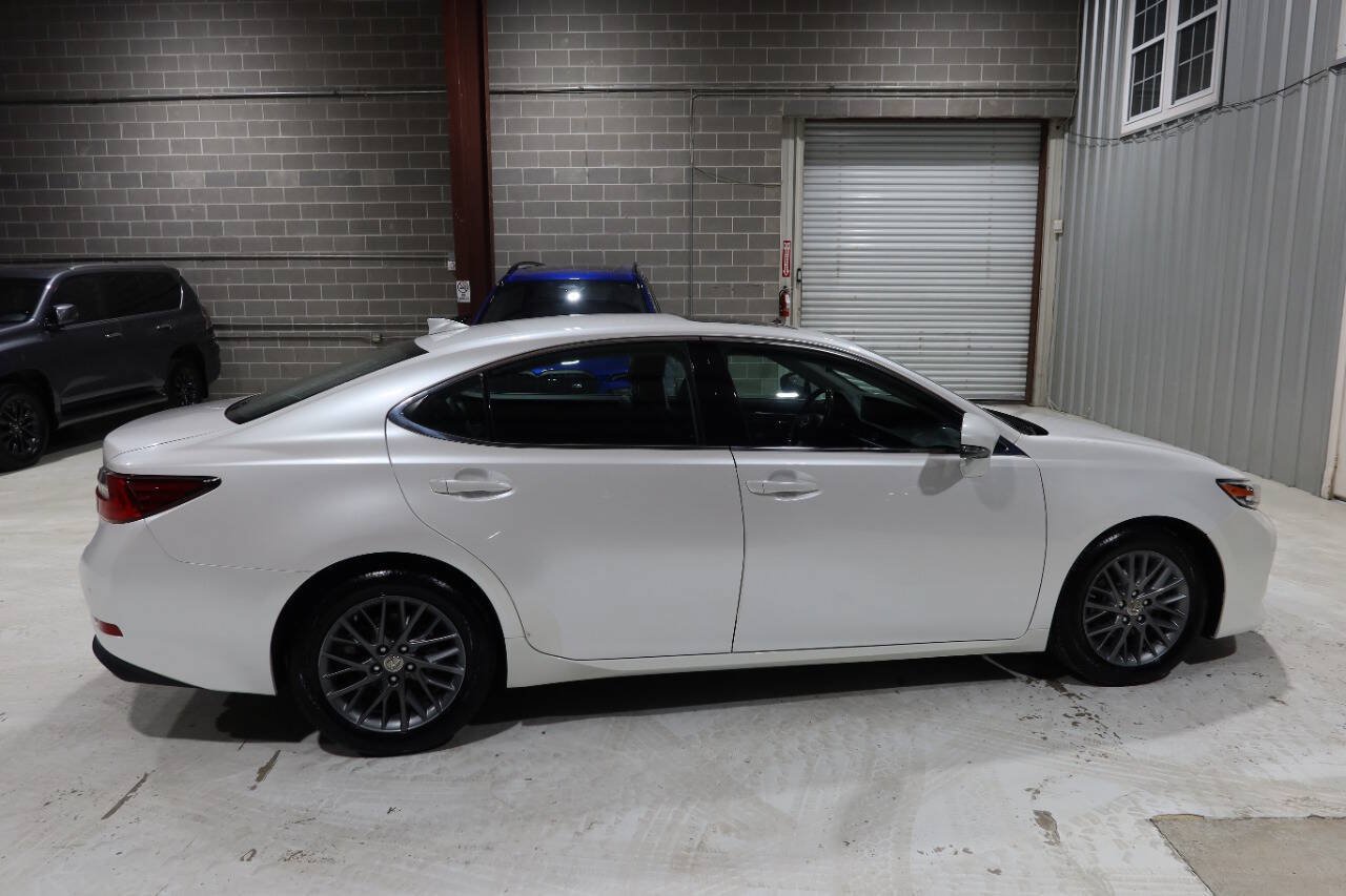 Used 2018 Lexus ES 350 w/ Navigation System Package FWD image 6