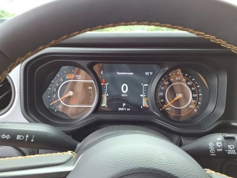 Used 2024 Jeep Wrangler Unlimited Sport AWD/4WD image 7