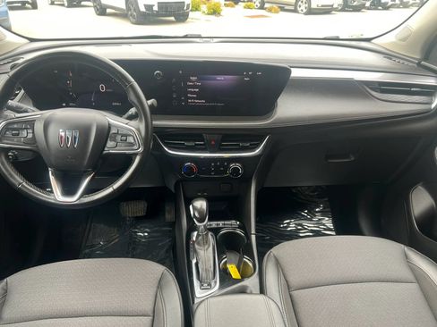 Used 2024 Buick Encore GX Preferred FWD image 11