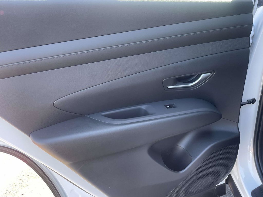 New 2026 Hyundai Tucson SE FWD image 12