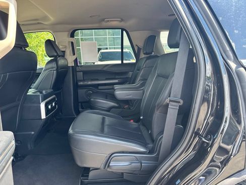 Used 2024 Ford Expedition XLT AWD/4WD image 22