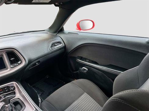 Used 2022 Dodge Challenger GT image 22