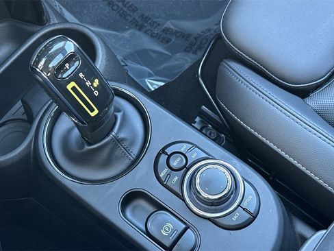 Used 2023 MINI Cooper SE image 23