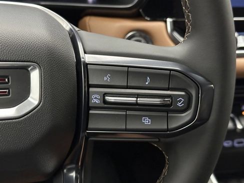 New 2026 GMC Canyon AT4 image 11