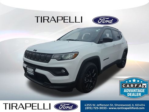 Used 2022 Jeep Compass Latitude FWD image 1