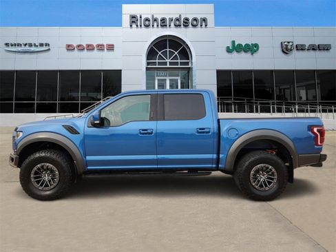 Used 2019 Ford F150 Raptor w/ Equipment Group 802A Luxury image 3