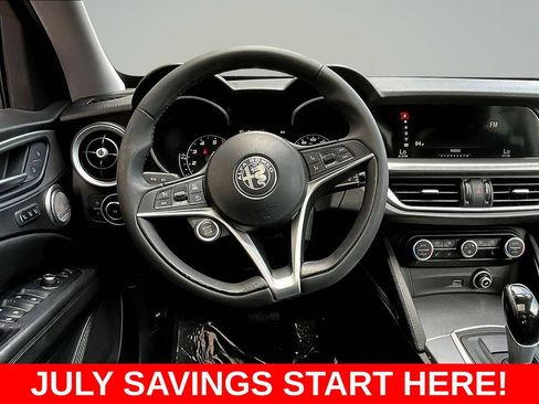 Used 2018 Alfa Romeo Stelvio Ti AWD/4WD image 10