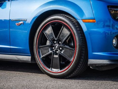 Used 2013 Chevrolet Camaro SS w/ Hot Wheels Special Edition image 44