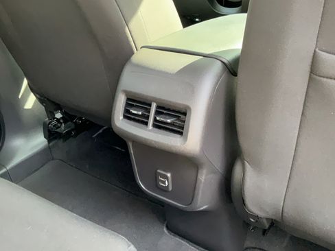 Certified 2024 Chevrolet Equinox LS w/ LS Convenience Package FWD image 22