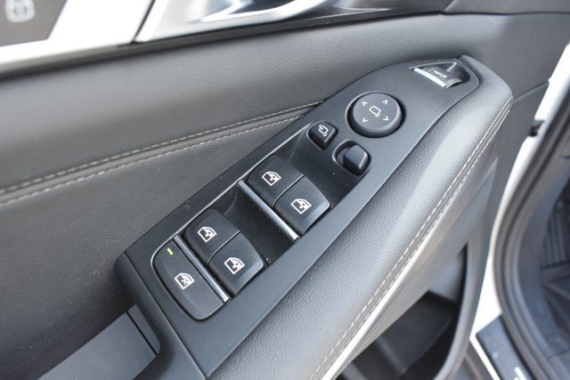 Used 2023 BMW X5 xDrive40i w/ Premium Package AWD/4WD image 13