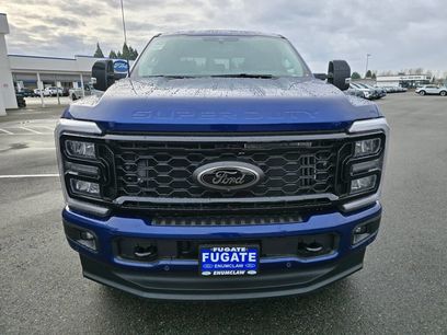 New 2026 Ford F350 Lariat w/ Black Appearance Package