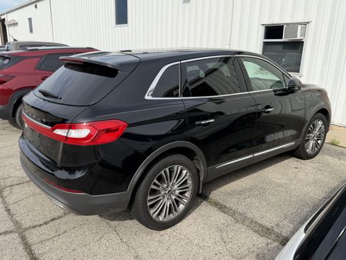 Used 2018 Lincoln MKX Reserve FWD image 12