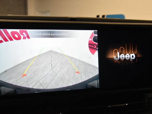 Used 2025 Jeep Wrangler Unlimited Sahara image 22