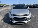 Used 2022 Chevrolet Trax LT w/ LT Convenience Package image 2