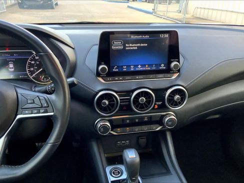 Used 2023 Nissan Sentra SV image 6