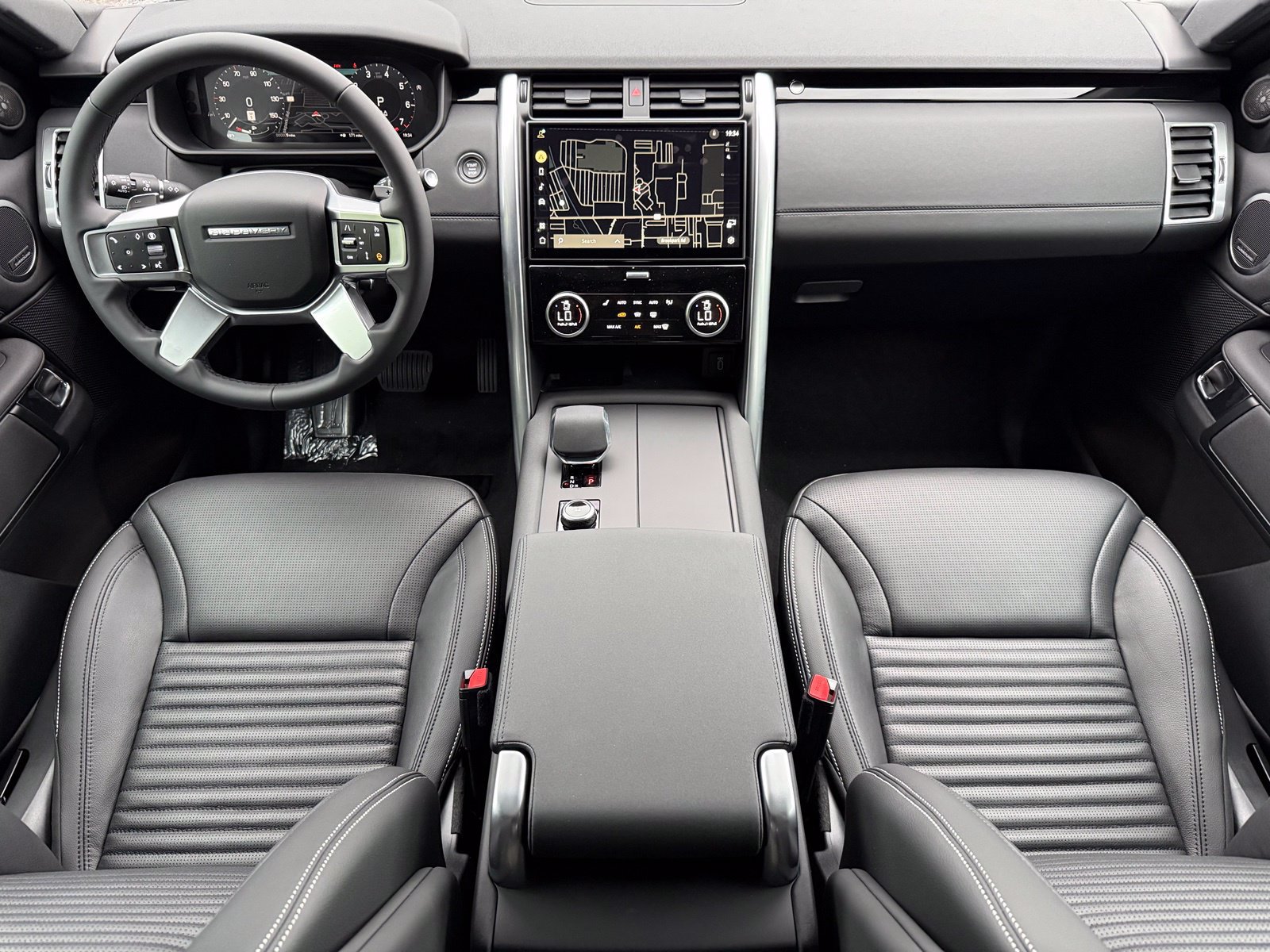 New 2026 Land Rover Discovery S AWD/4WD image 23