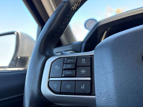 Used 2024 Ford Expedition Max Limited image 17