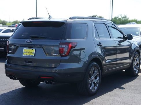 Used 2018 Ford Explorer Sport w/ Equipment Group 401A AWD/4WD image 6