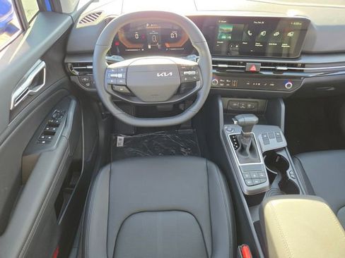 New 2026 Kia Sportage EX w/ EX Panorama Roof Package image 15