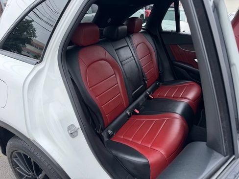Used 2020 Mercedes-Benz GLC 300 4MATIC image 12
