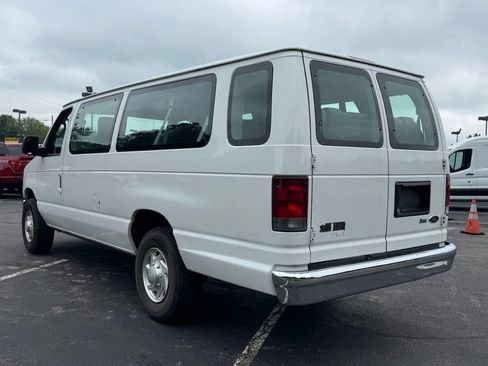 Used 2012 Ford E-350 and Econoline 350 XLT RWD image 7