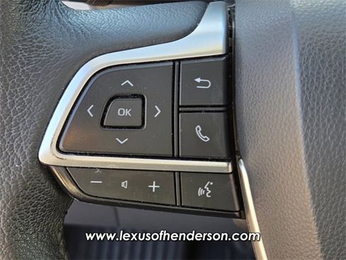 Used 2022 Toyota Sienna XLE image 29