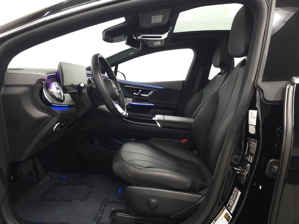 Certified 2023 Mercedes-Benz EQE 500 4MATIC Sedan w/ Pinnacle Trim Package image 8