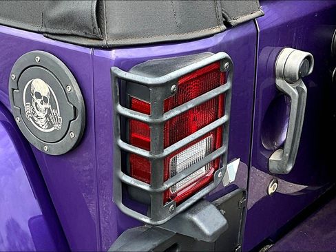 Used 2017 Jeep Wrangler Unlimited Sahara image 22