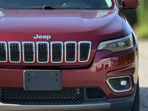 Used 2019 Jeep Cherokee Limited w/ Trailer Tow Group AWD/4WD image 12