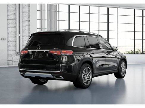 New 2026 Mercedes-Benz GLS 450 4MATIC image 34