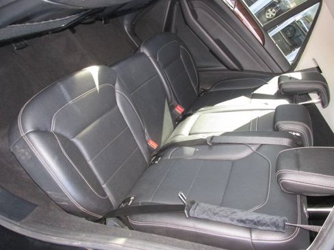 Used 2015 Mercedes-Benz ML 350 4MATIC image 10