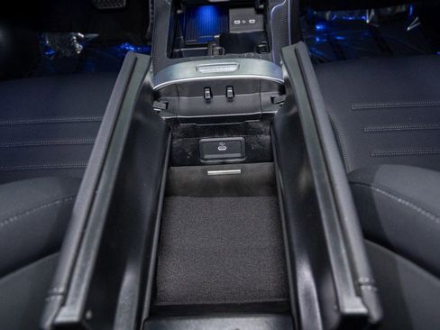 Certified 2025 Mercedes-Benz C 300 Sedan image 22