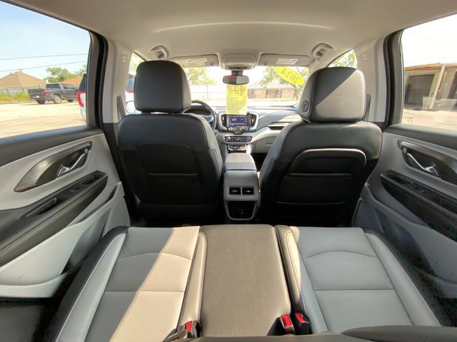 Used 2024 GMC Terrain SLT FWD image 17