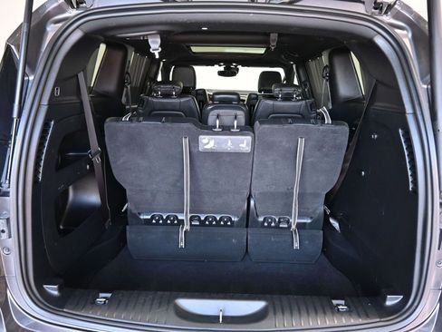 Used 2020 Chrysler Pacifica Touring-L image 69