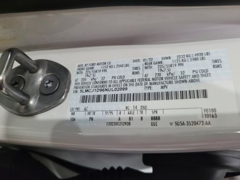 Used 2022 Lincoln Corsair AWD w/ Premium Package image 33