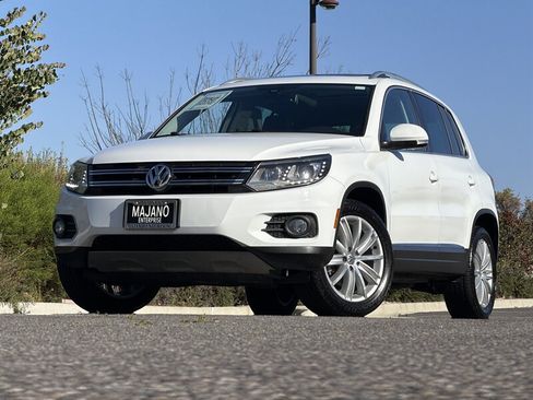 Used 2016 Volkswagen Tiguan SE FWD image 1
