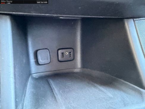 Used 2019 GMC Acadia SLE AWD/4WD image 27