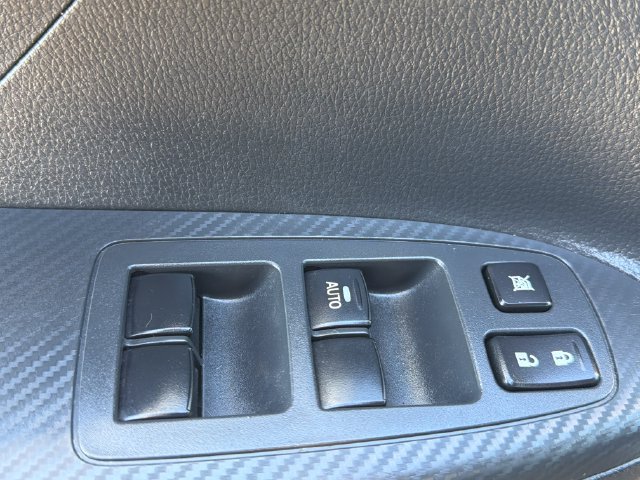 Used 2024 Mitsubishi Eclipse Cross SEL AWD/4WD image 14