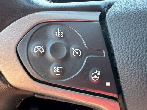 Used 2021 Chevrolet Colorado Z71 AWD/4WD image 14